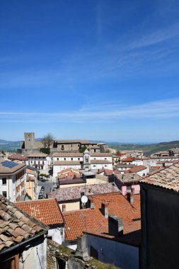 İtalya 'nın Avellino eyaletine bağlı Bisaccia adlı küçük bir köyün panoramik manzarası.