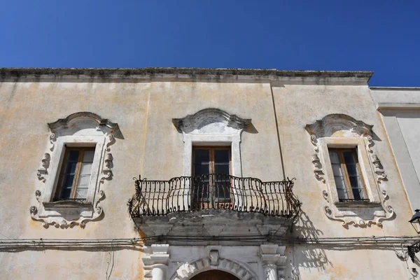 Window Old House Presicce Apulian Town Province Lecce Italy — kuvapankkivalokuva