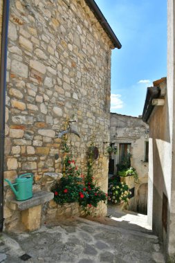 A small street between the old houses of Zungoli, one of the most beautiful villages in Italy.