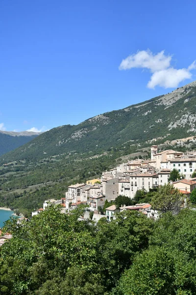 Panoramisch Uitzicht Barrea Een Dorp Italiaanse Regio Abruzzen — Stockfoto