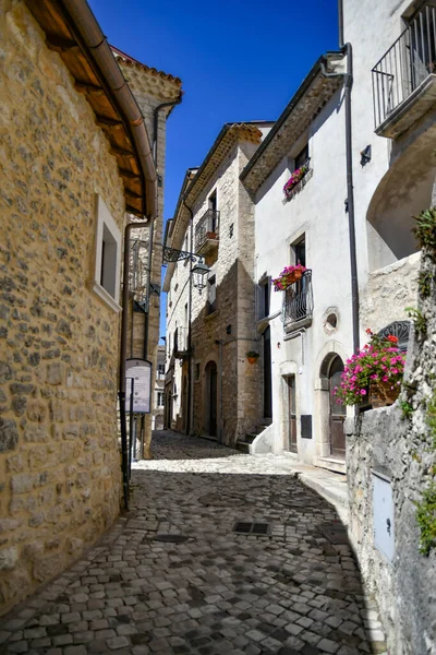 Una Stradina Tra Antiche Case Pietra Barrea Borgo Medievale Abruzzo — Foto Stock