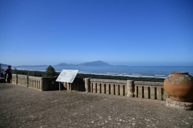 Napoli, İtalya yakınlarındaki Cuma arkeoloji parkından manzara.