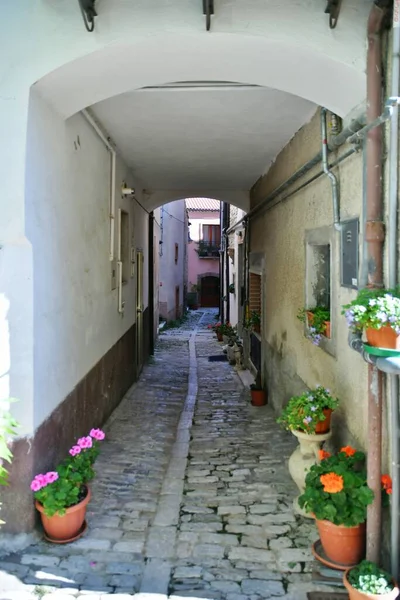 Eine Enge Straße Zwischen Den Alten Steinhäusern Von Frosolone Einem — Stockfoto