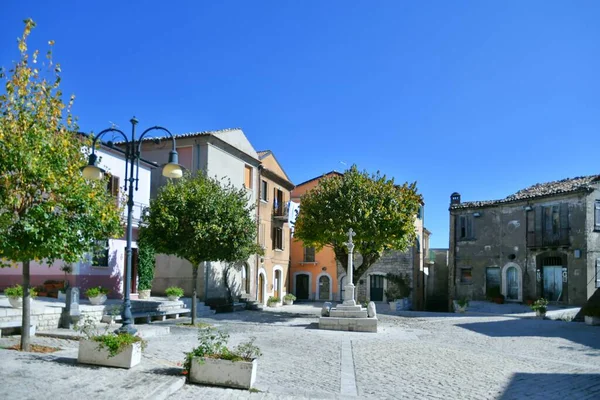 Uma Pequena Praça Frosolone Uma Aldeia Medieval Região Molise — Fotografia de Stock