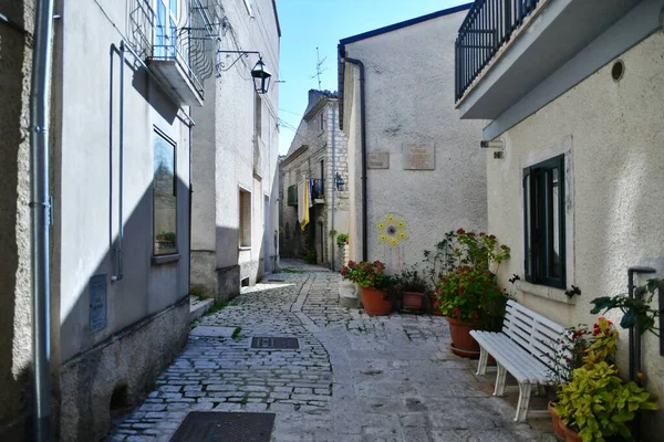 Uma Rua Estreita Entre Antigas Casas Pedra Oratino Uma Aldeia — Fotografia de Stock