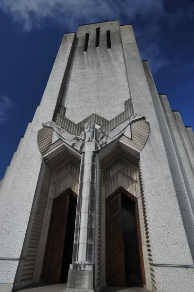Edifício moderno da igreja — Fotografia de Stock