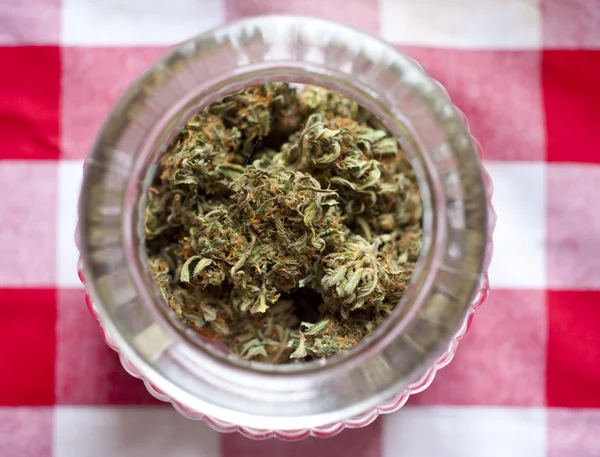 Medical Marijuana bowl — Stock Photo, Image