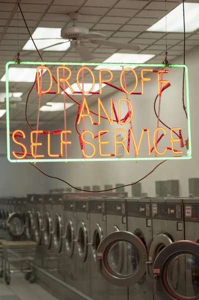 Laundromat services — Stock Photo, Image