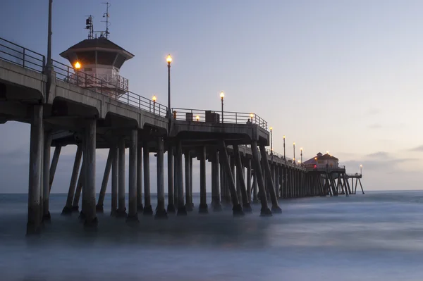 Huntington Beach pier noite — Fotografia de Stock