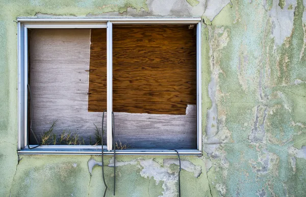 Grungy verlaten gebouw detail — Stockfoto