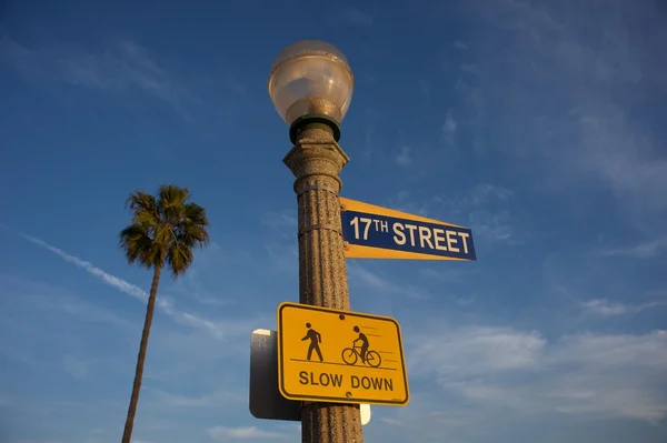 Señal de calle playa Newport — Foto de Stock