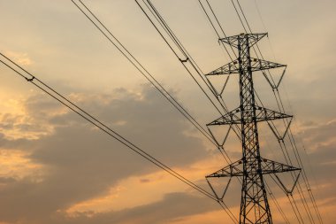 yüksek gerilim direk.