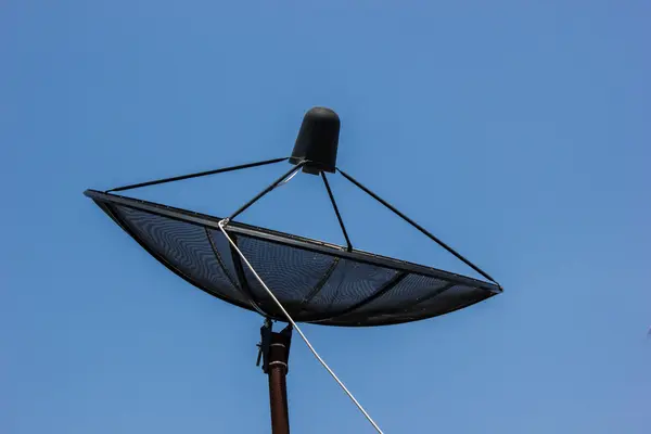 Schotelantenne — Stockfoto