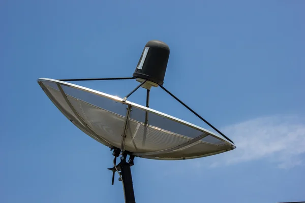 Schotelantenne — Stockfoto