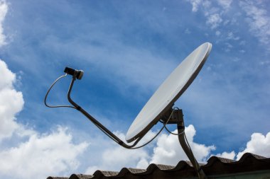 Asya uydu anteni