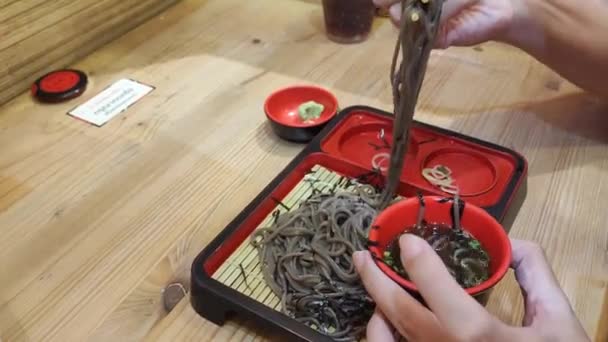 Zaru Soba Japonês Buckweed Macarrão Servido Frio — Vídeo de Stock