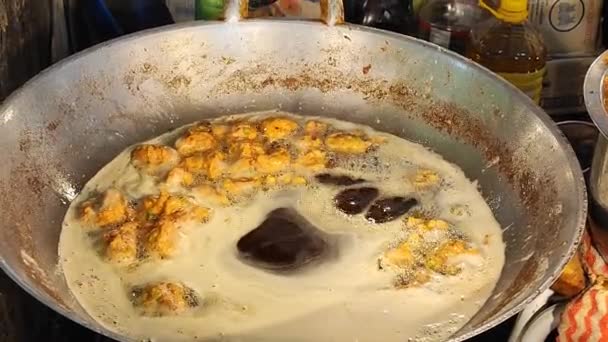 Főzés Fűszeres Thai Sült Hal Paszta Labdák Vagy Mély Sült — Stock videók