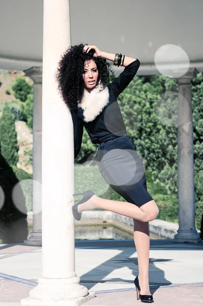 Portrait of a young black woman, model of fashion — Stock Photo, Image