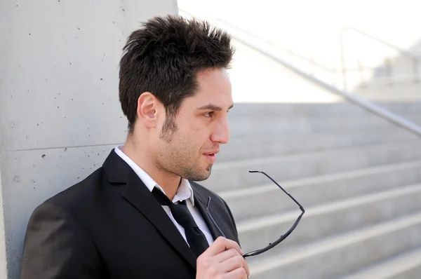 Portrait of a attractive young businessman — Stock Photo, Image