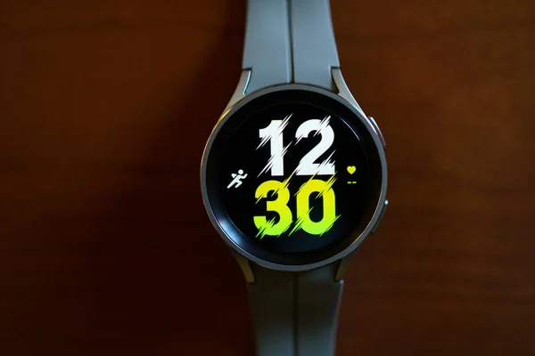 Granada Andalucía España Septiembre 2022 Nuevo Samsung Watch Pro Caja —  Fotos de Stock