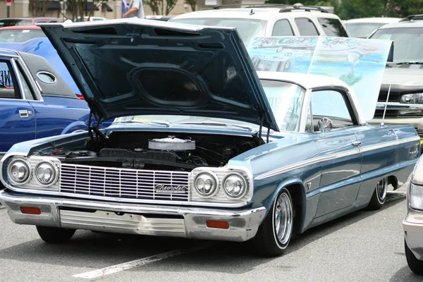 1964 impala — Zdjęcie stockowe