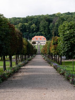 Bad Bruckenau, Bavyera, Almanya - 16 Eylül 2021: Schlosspark Garden and Park at State Spa Bad Brueckenau or Staatsbad Bad Brckenau and Fuerstenhof Villa