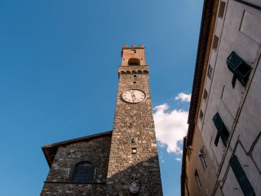 Palazzo dei Priori Montalcino Saat Kulesi veya İtalya Toskana 'daki Campanile