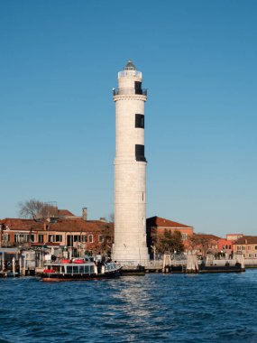 Murano Deniz Feneri Faro dell 'Isola di Murano Venedik Gölünde, Beyaz Taş' ta, Çifte Balkon ve Fener 'le