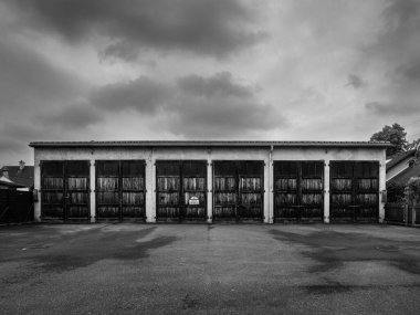 Amstetten 'deki Kamu Otobüs Servisi' nin Eski Garajı, Avusturya Tek Krom Siyah ve Beyaz