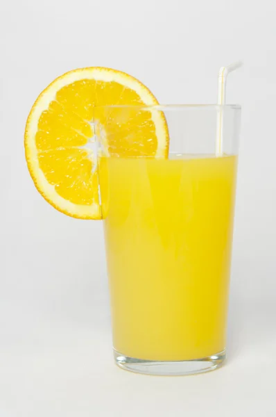 naturalny sok pomara? czowy