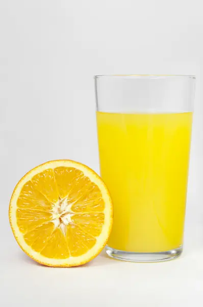 Doğal portakal suyu — Stok fotoğraf