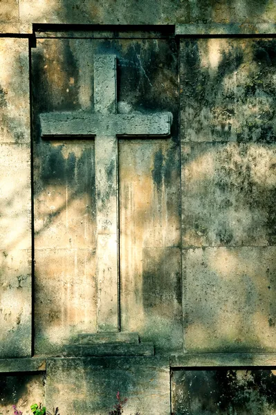 Cruz sobre fondo de pared — Foto de Stock