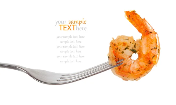 karides linguine üzerinde çatal,