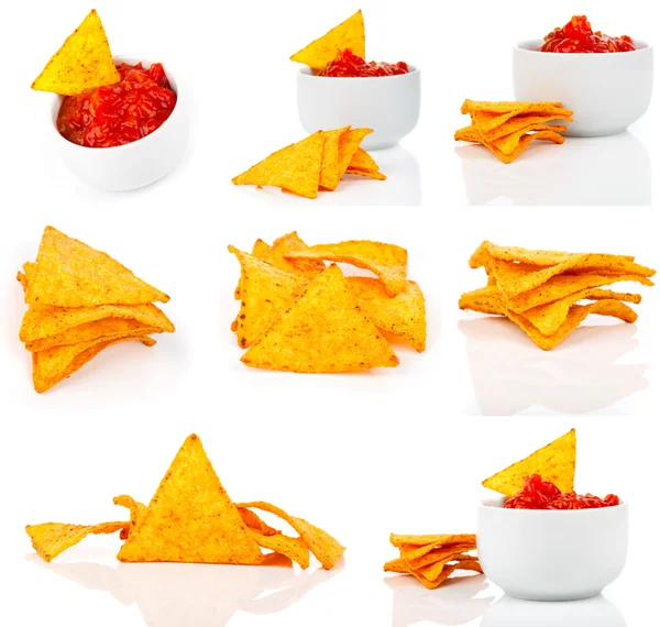 Nachos kukorica chips a friss salsa elszigetelt fehér — Stock Fotó