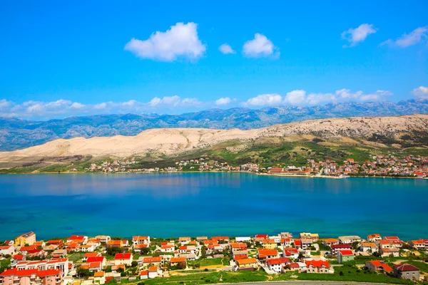 Adriatische strand in pag, Kroatië. — Stockfoto