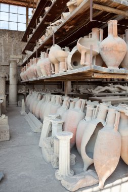 Pompei antik Çömlekçilik testiler.