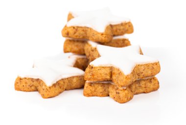 fahéjas karácsonyi csillag cookie-kat, elszigetelt fehér