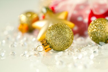 Soyut arkaplanda Noel süslemesi