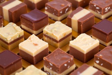 lezzetli çikolatalı pralin