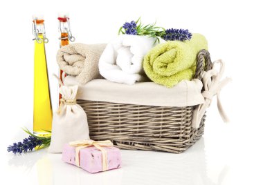 Beyaz arka plan üzerinde izole rahatlamak için banyo ürünleri