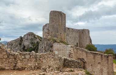 Katar Şatosu Peyton Repertuarı