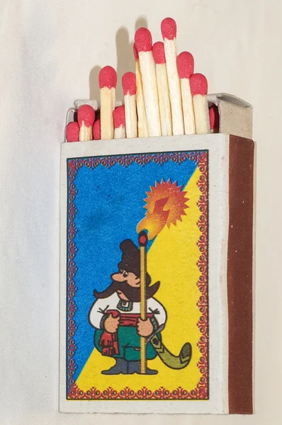 bir kutu içinde monte maçlar