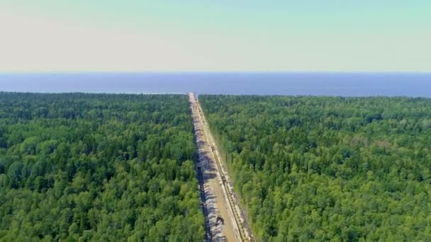 Widok Góry Budowę Nowej Autostrady Dużą Skalę Środku Gęstego Zielonego — Wideo stockowe