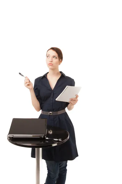 Mujeres jóvenes tomando notas, aisladas en blanco —  Fotos de Stock