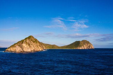 cennet gibi tropik ada