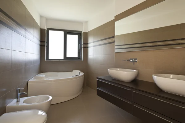 Appartement moderne, salle de bain — Photo