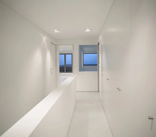 Passage in einem modernen Haus — Stockfoto