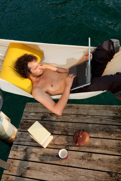 Boy working on hamaca — Stock Photo, Image