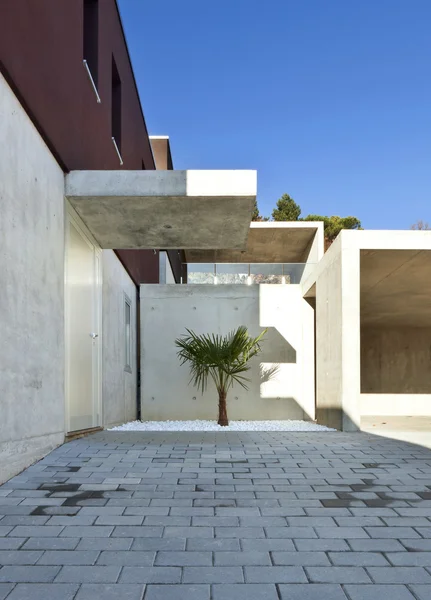 Casa moderna, al aire libre — Foto de Stock