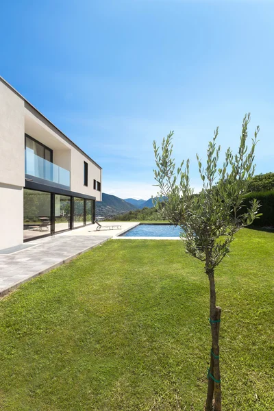 Modern villa — Stock Photo, Image